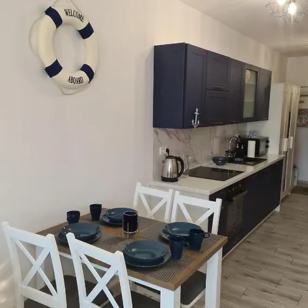Lebskie Zacisze - Apartamenty Lebska Ostoja- Piaskowa Zarnowska Exterior foto